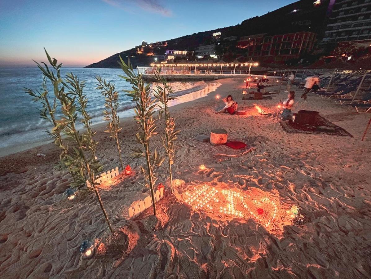Mucobega Hotel 2 Sarande Bagian luar foto