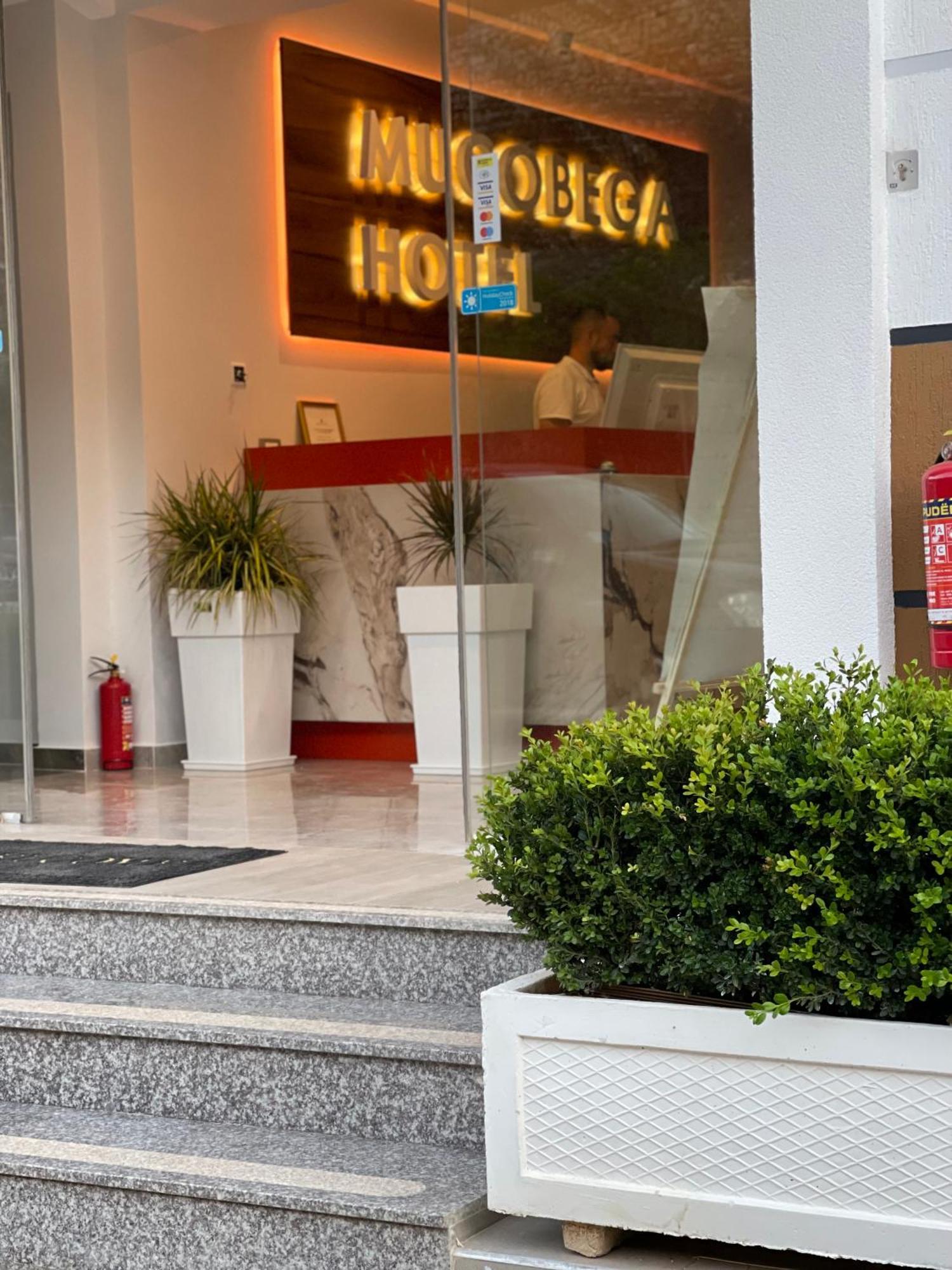 Mucobega Hotel 2 Sarande Bagian luar foto