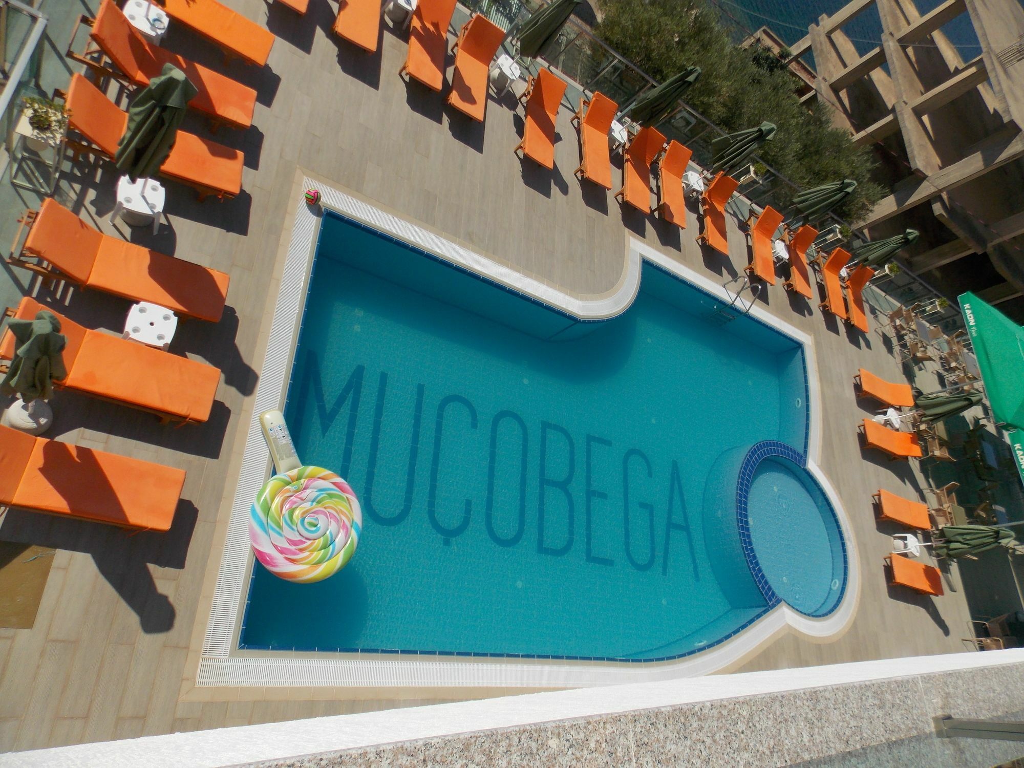Mucobega Hotel 2 Sarande Bagian luar foto