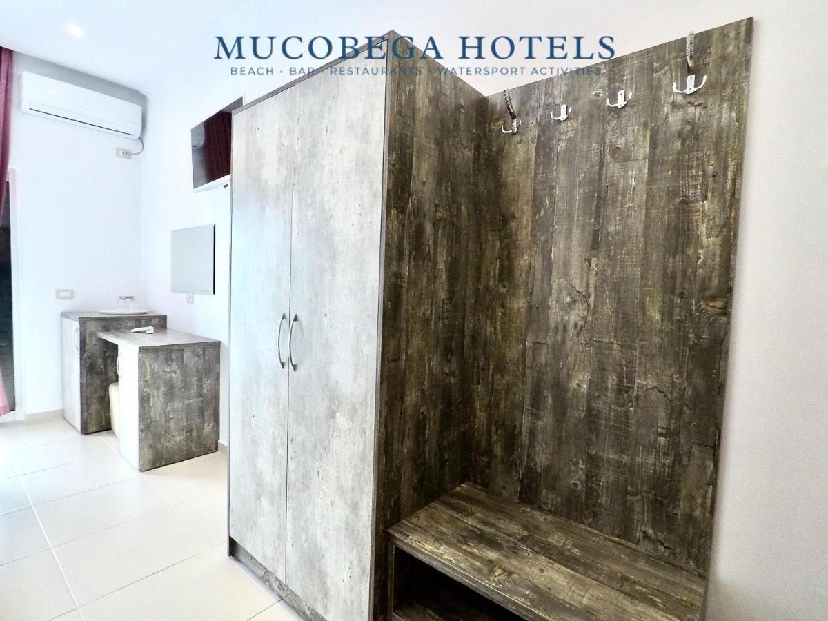 Mucobega Hotel 2 Sarande Bagian luar foto