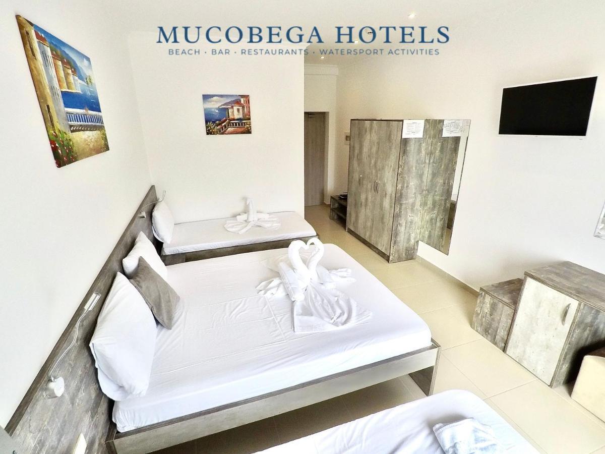 Mucobega Hotel 2 Sarande Bagian luar foto